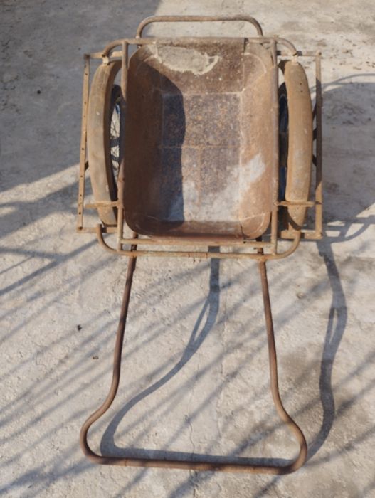 Тачка для дома и садовый участок