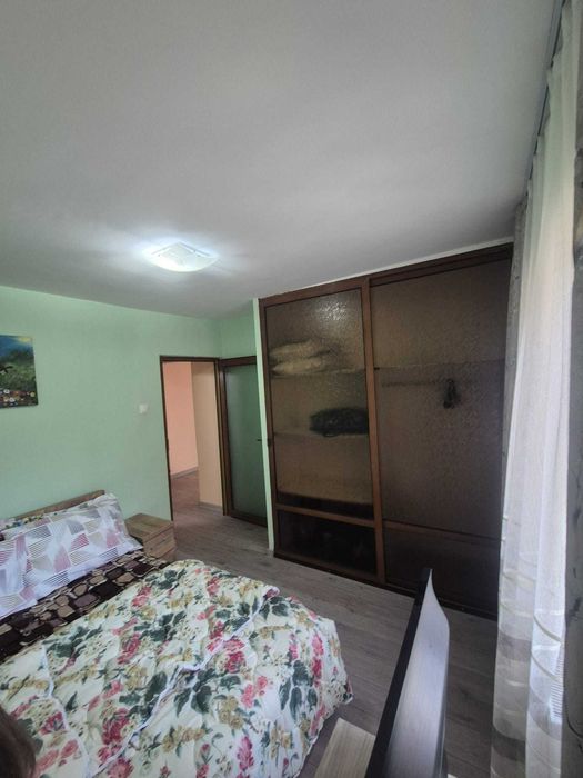 Apartament zona Bazar Calarasi spre inchiriere