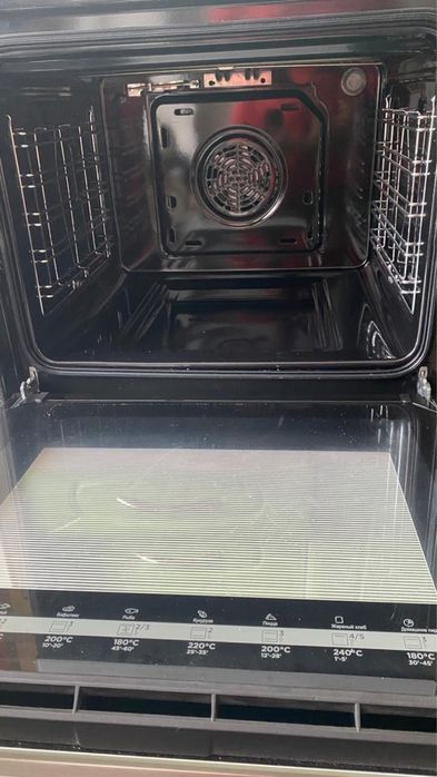 Встраиваемои духовой шкаф