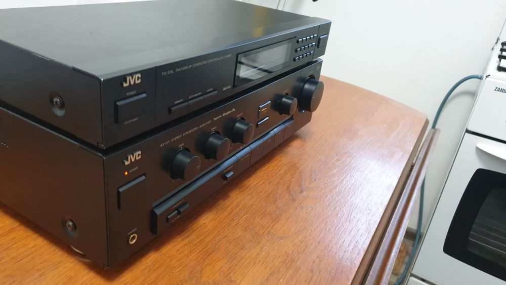 Tuner Onkyo Integra, Yamaha, JVC