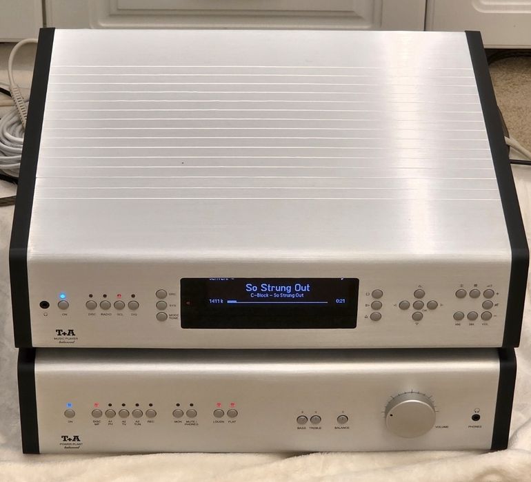 Vând un super sistem T+A Music Player Balanced și Power Plant Balanced