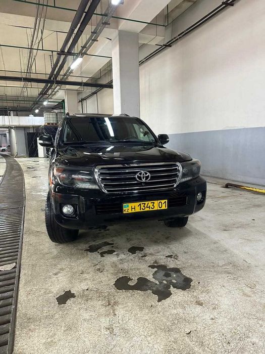 Автомобили Land Cruiser 200