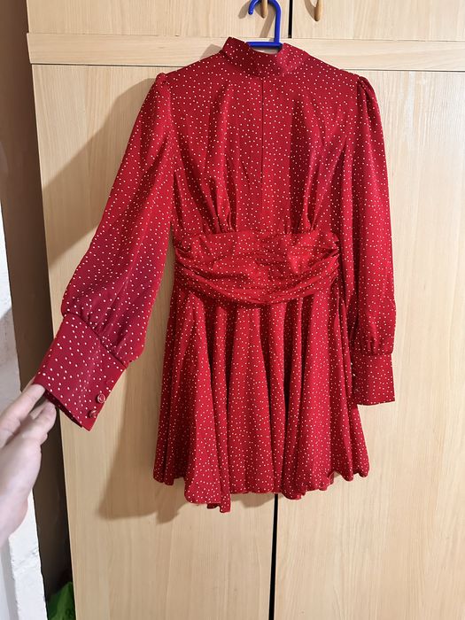 Срочно обмен платьев