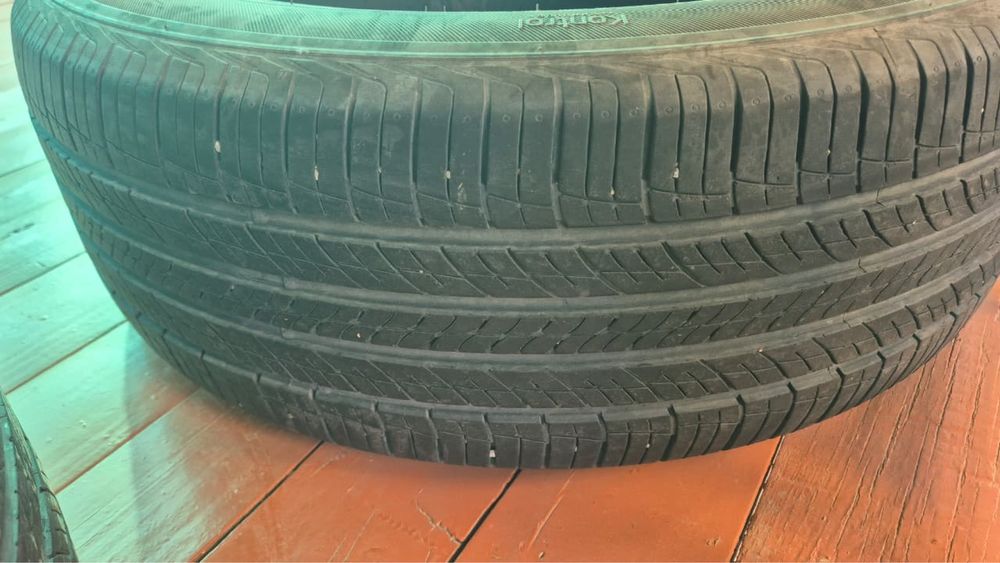 Б/у шина 235/55/20-4 дана (шт)