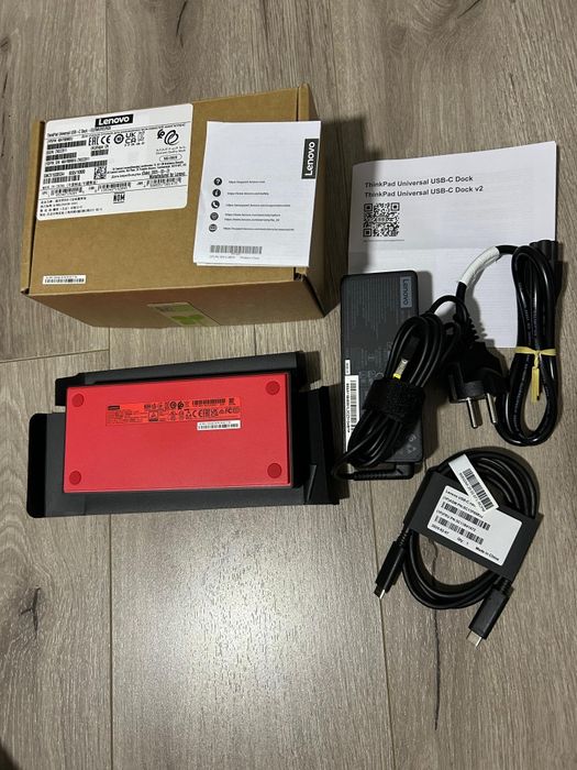 Thinkpad nou Universal USB C Deck Lenovo