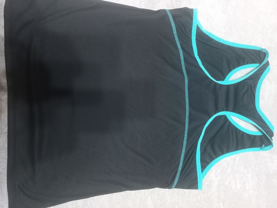 Продам спортивную маечку