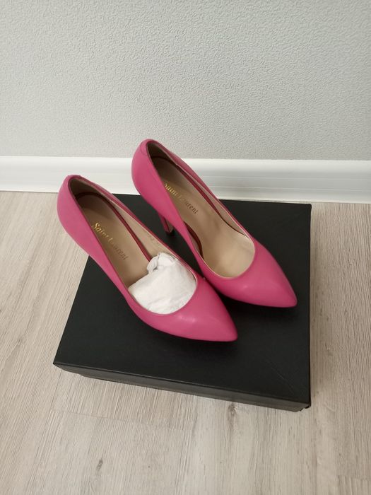 Продам туфли женские новые