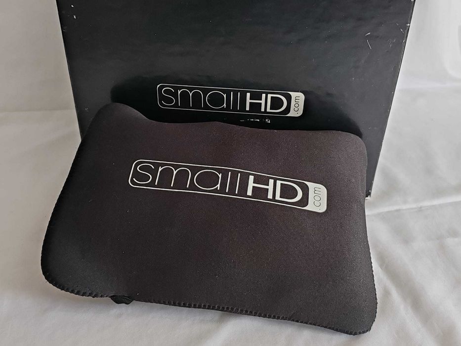 Monitor Small HD DP6 CU 2 Baterii,Telecomanda, incarcator, husa,filtre