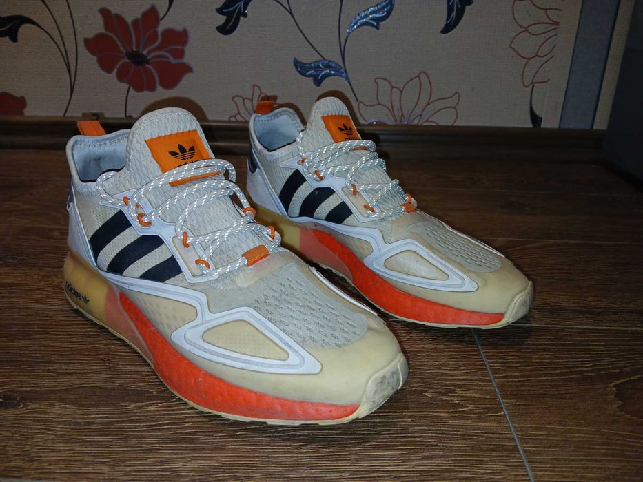 Продавам маратонки adidas . Използвани са, но в отлично състояние.