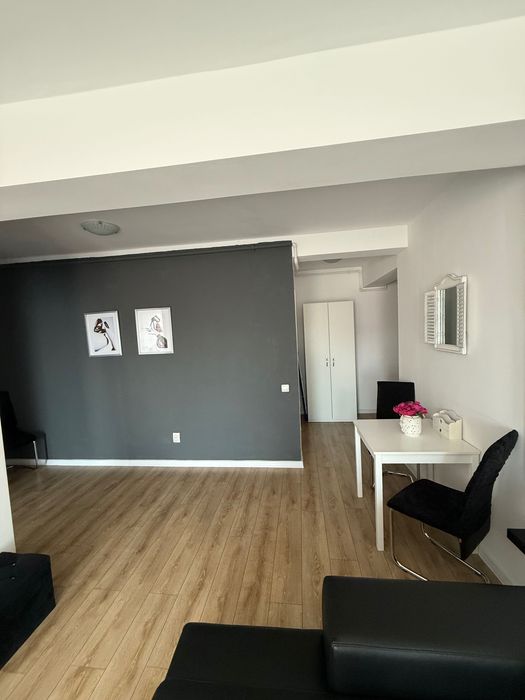 Apartament cu o cameră de închiriat - Vedere 5