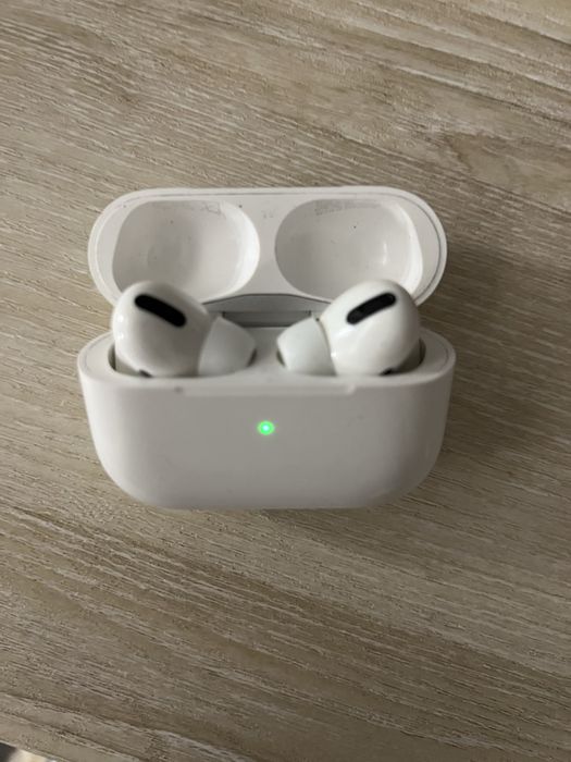 Airpods pro 1 поколения