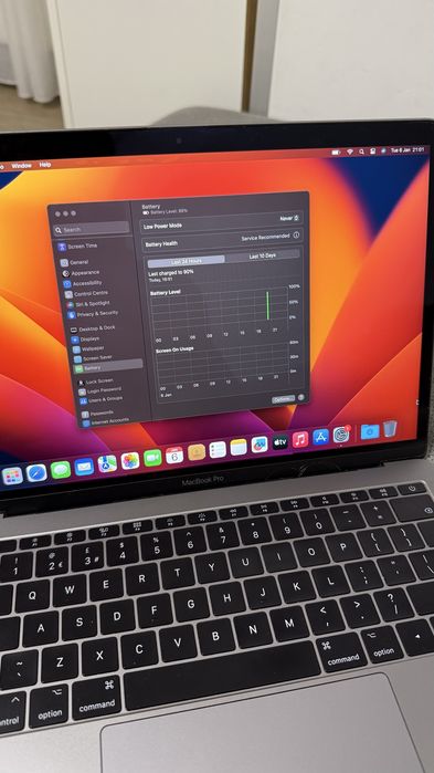 Macbook pro 13” 2017 i3