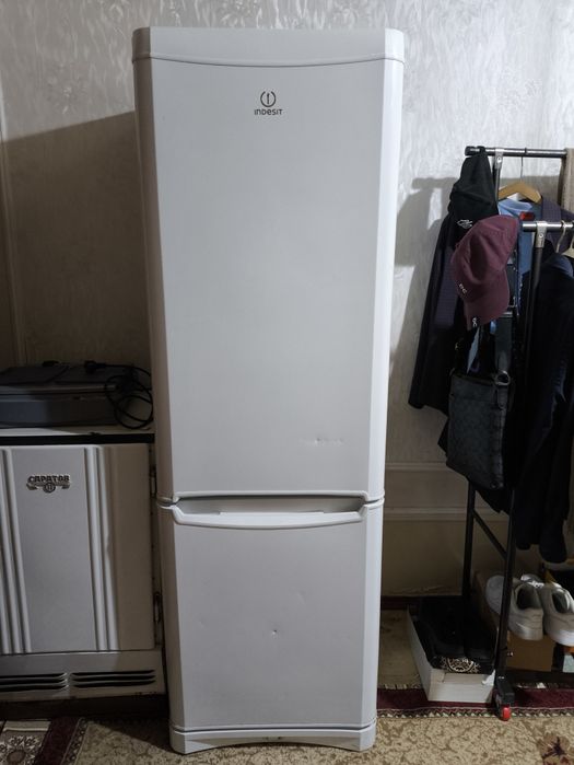 Indesit halodilnik