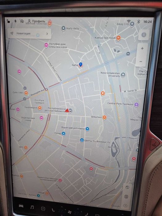 Tesla Model X в отличном состоянии . Батарея 600км .