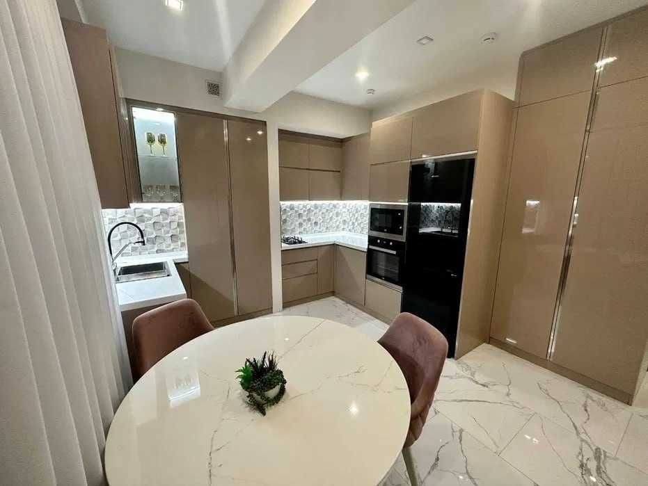 4-комнатная в KISLOROD, 95 м², центр `