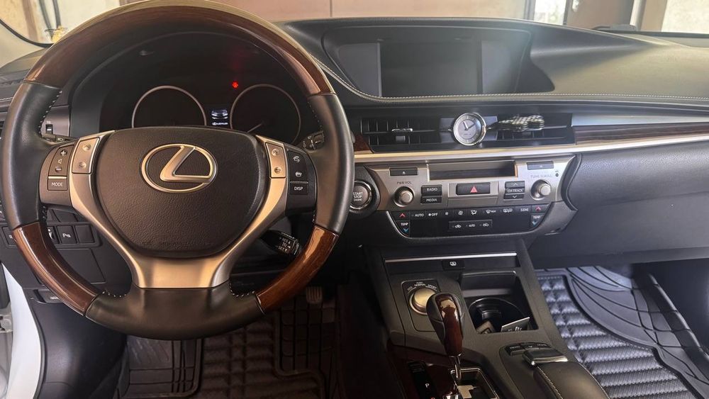Лексус ЕS 250          Идеал состоянияда   Lexus.