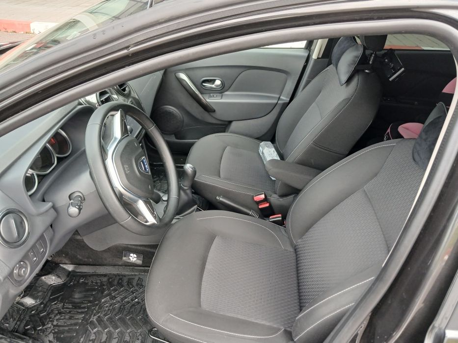 Dacia Logan  mașina personala !0752811021  răspund doar la nr asta!