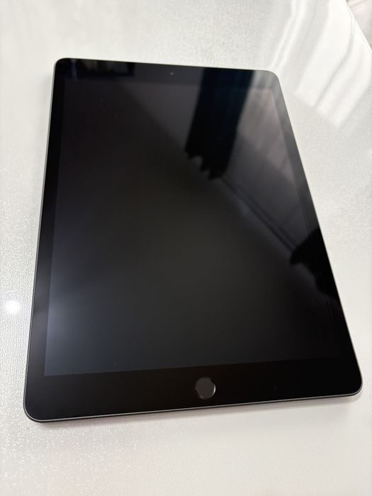 Tableta IPad 8 (2020), Space Grey