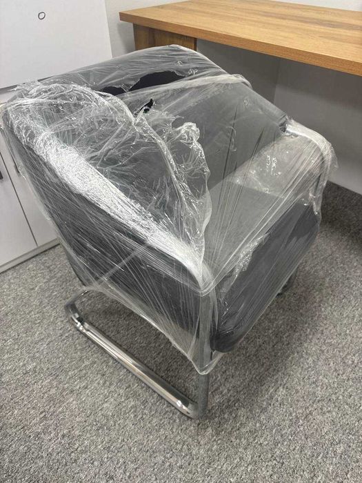 Набор мебели для зоны ожидания: диван и кресла