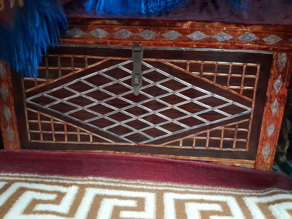 Продам всю мебель,с квартирой