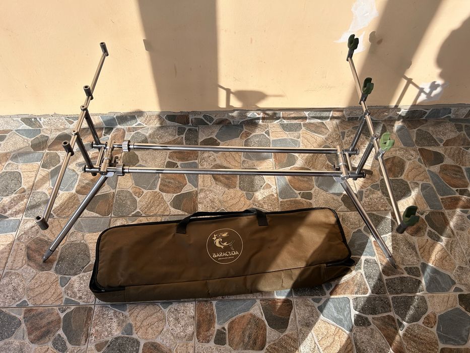 Vand rod pod aluminiu