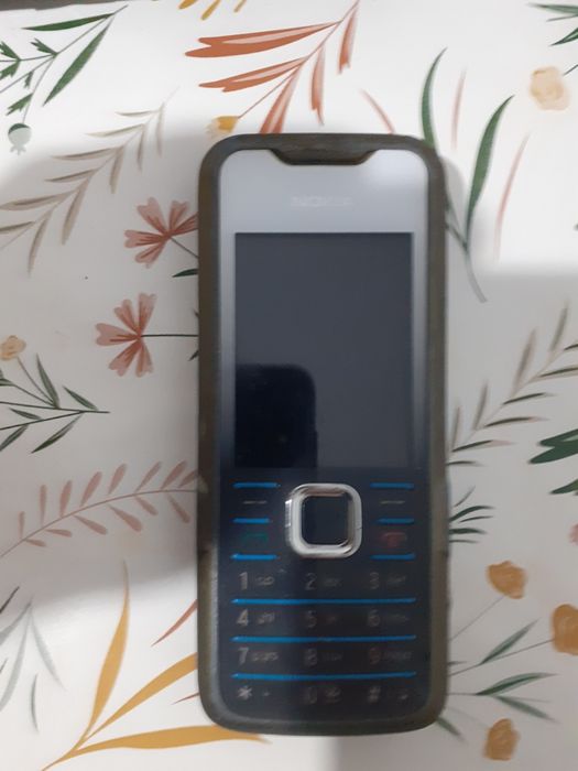 Vând telefoane funcționale sau pentru piese