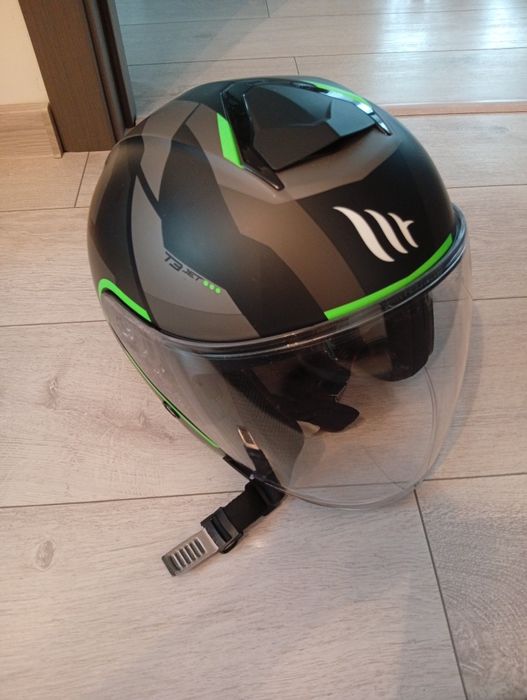 Vând 3 căști Moto! Shoe , Mt Helmet și Nox