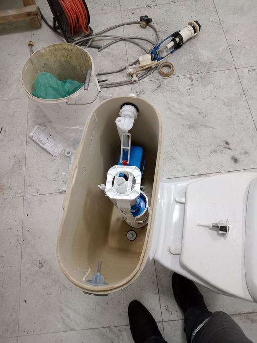 Продам унитаз в отличном состоянии