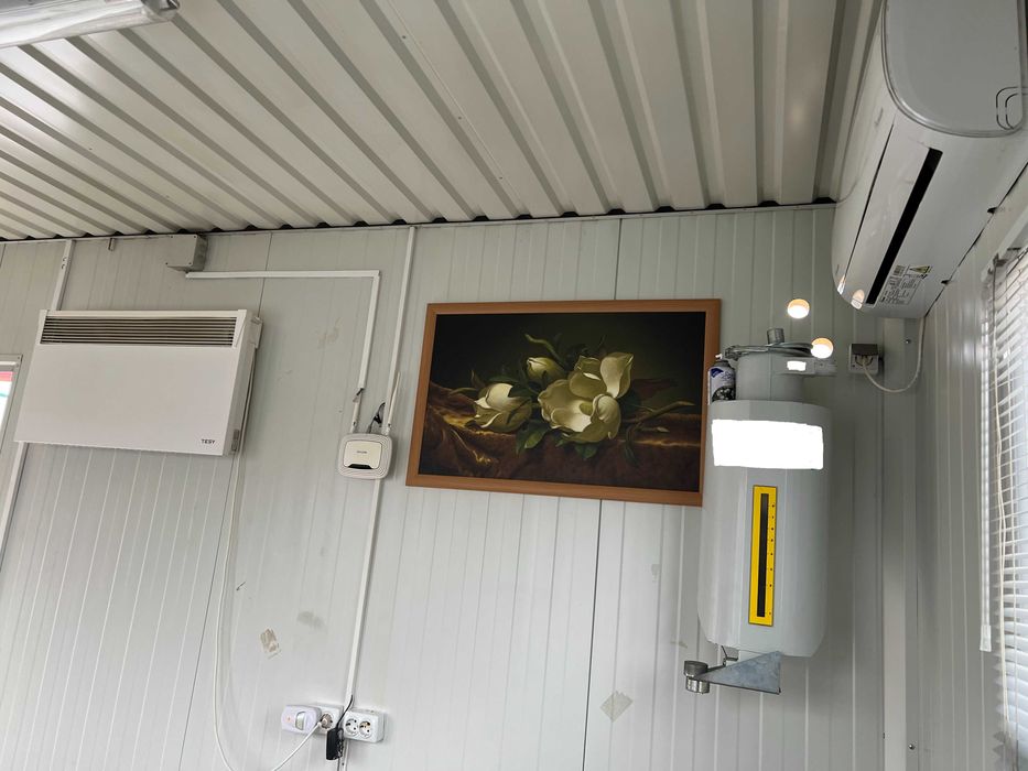 Container compartimentat