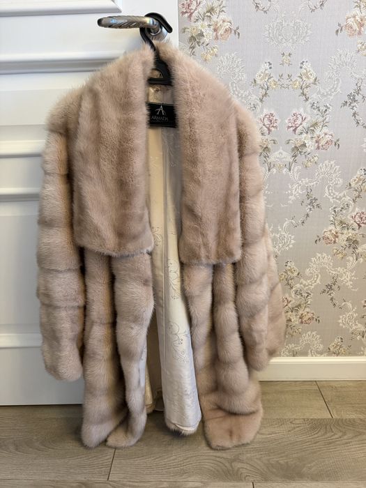 Продам норковую шубу