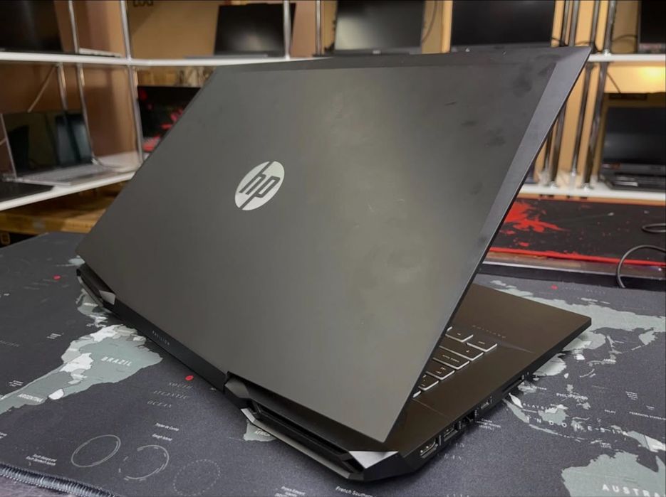 Игровой HP Pavilion Gaming 17/i5-9300H/8GB/GTX1650/SSD256+1TB