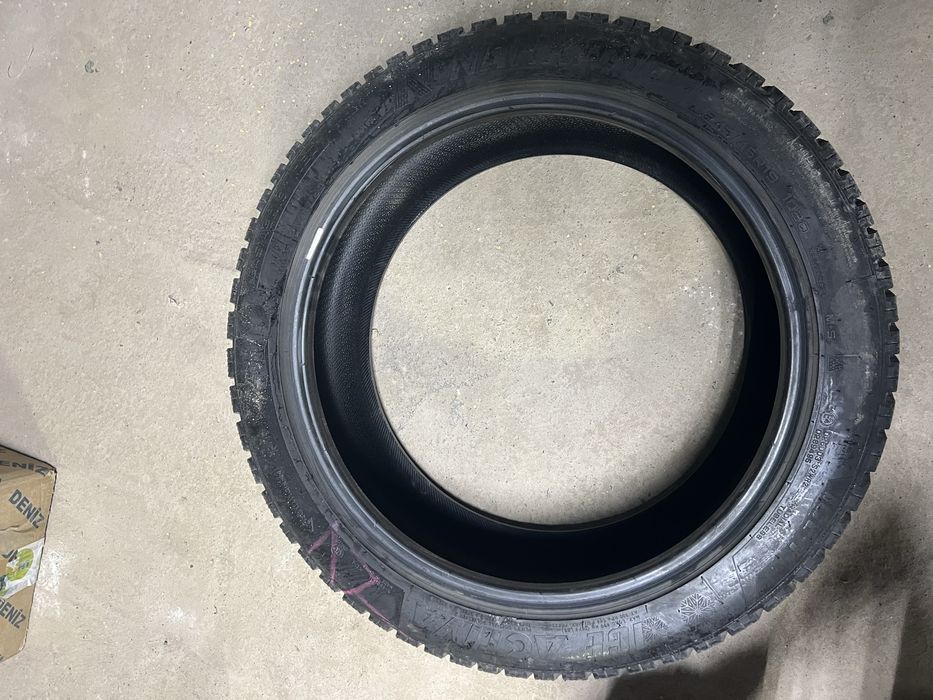 Продам зимние шины r19