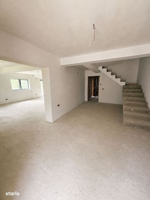 PF | Vila deosebita, 4 camere, 230 mp, curte 610 mp, Visan, Iasi
