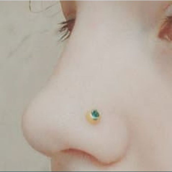 Прокол ушей, носа 5000