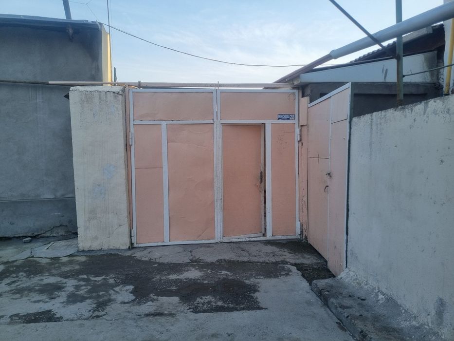 Sergeli Avto biznes sentr orqa kochasida joylashgan 4.58 sotik hovli