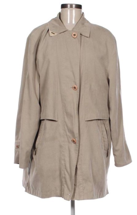 Vand haine dama la sac , in stare foarte buna