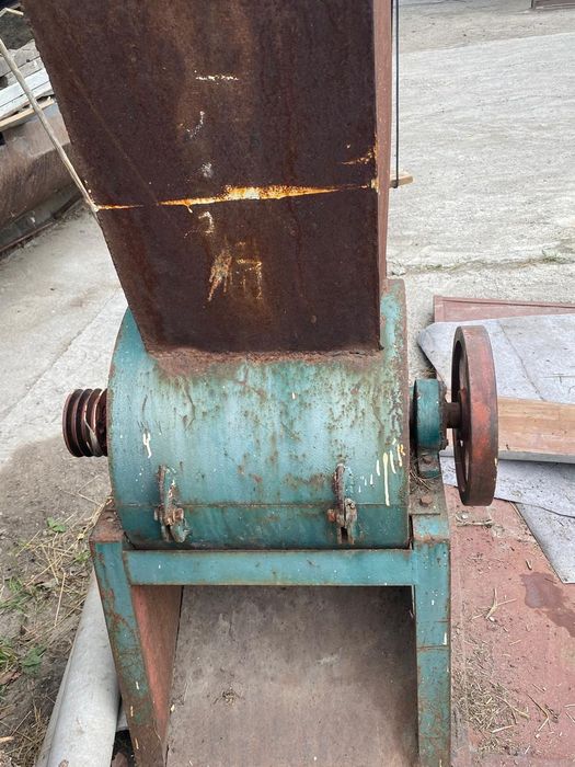Продам дробилку советская