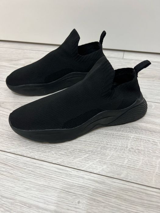 Кроссовки от h&m