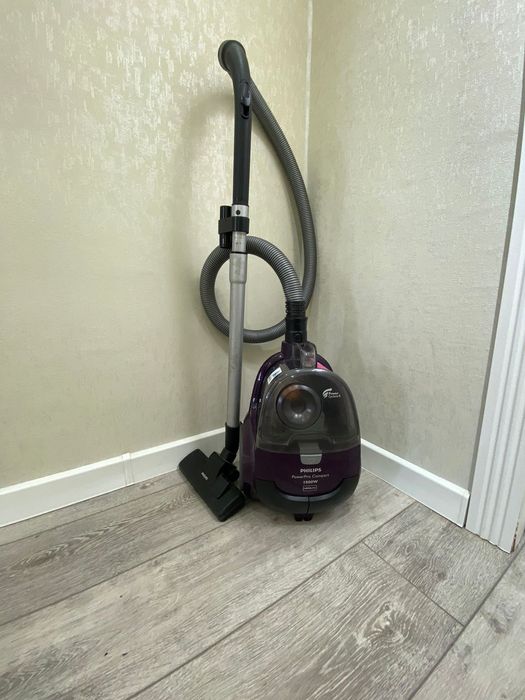 Пылесос PhillipaPowerPro Compact