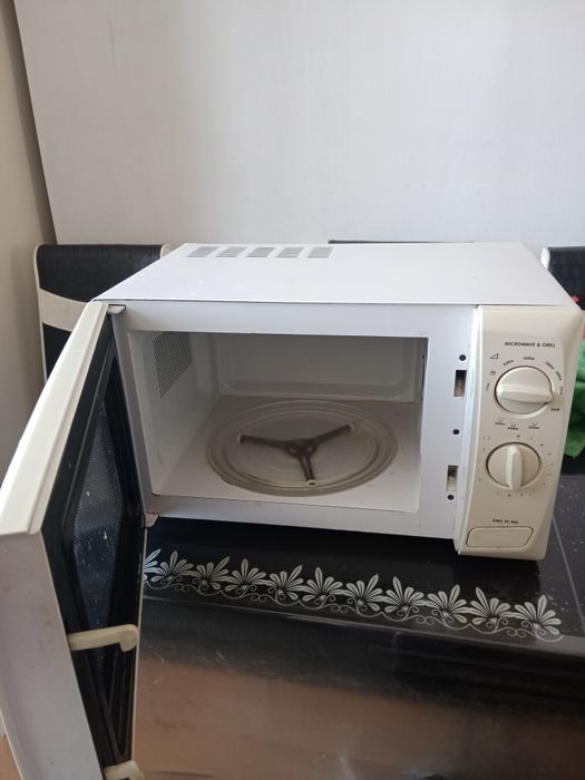 Микроволновая печь