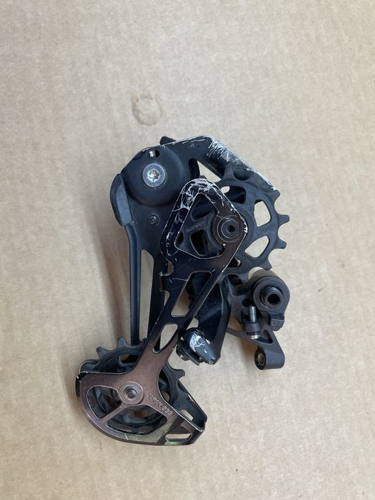 Заден дерайльор Shimano Deore XT 12S