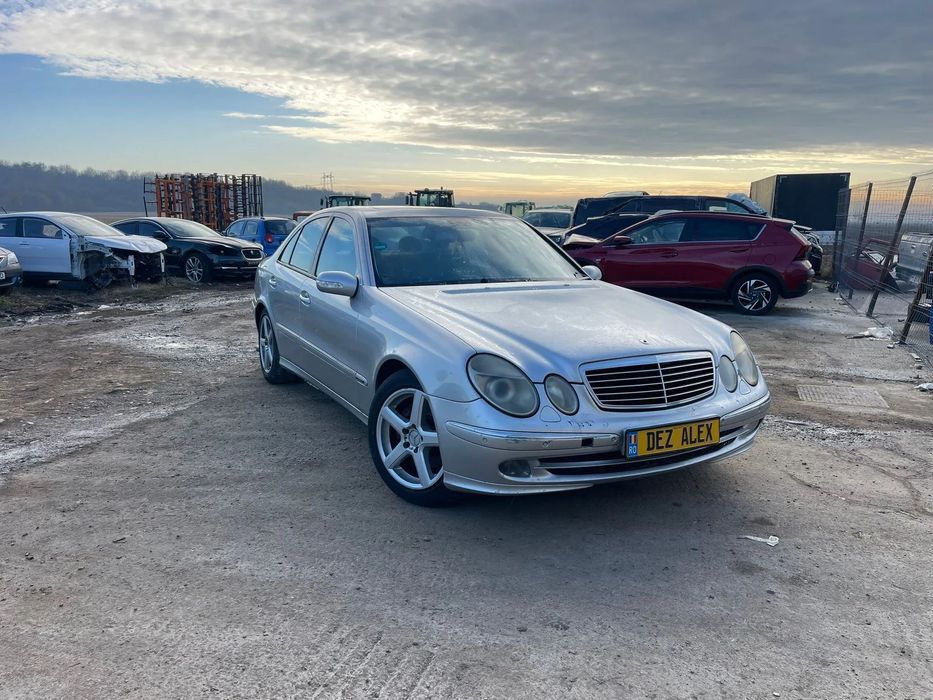 Dezmembrari Mercedes-Benz E Class S211 / 2005