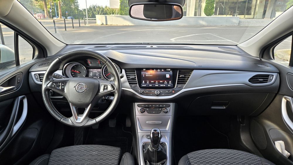 Opel astra. 1.6 diesel, 145000 km, an 2018