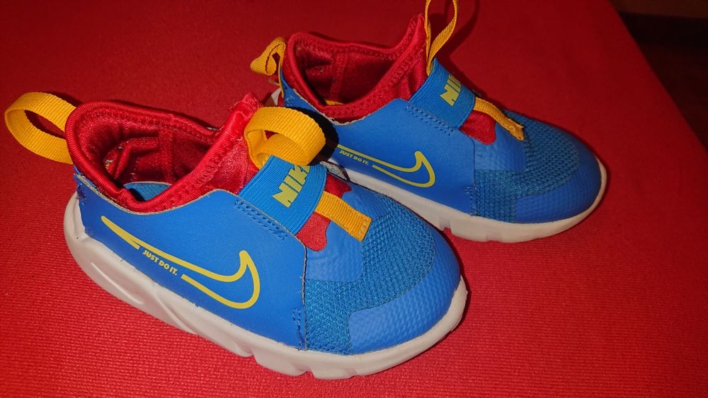 Nike flex runner 2  детски  маратонки  25 номер 14 см стелка