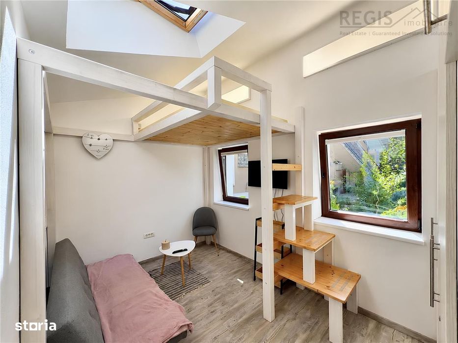 Studio tip loft cu terasa in Centrul Istoric langa primarie — fotografia 1