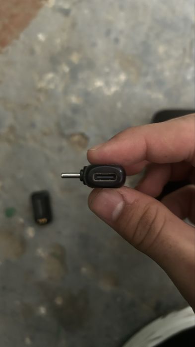 Продам микрофон (HOLLYLAND)