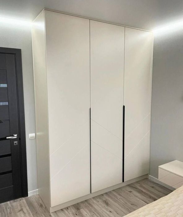 Мебель на заказ кухни шкафы прихожие спальни гардеробные