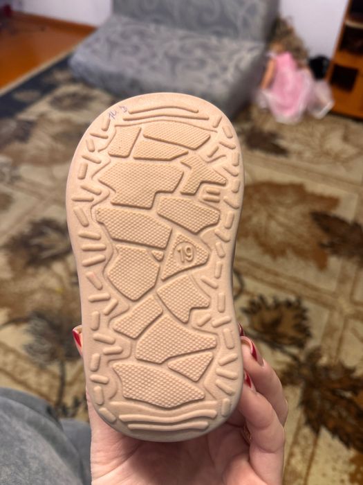 Продам ботинки зимние