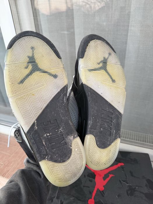 Jordan 5 Reimagined „Black Metallic”