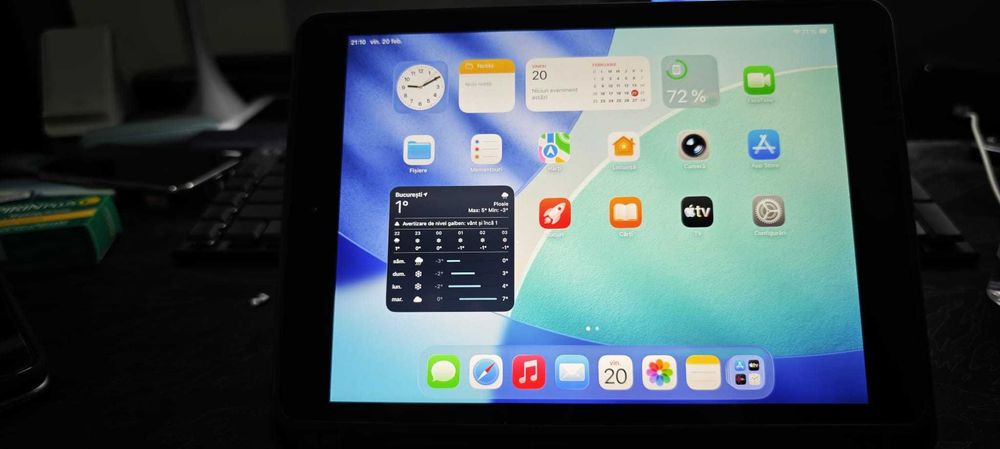 Vând mica mea colecție iPhone & iPad| X | 8 Plus | SE 2020 iCloud OFF